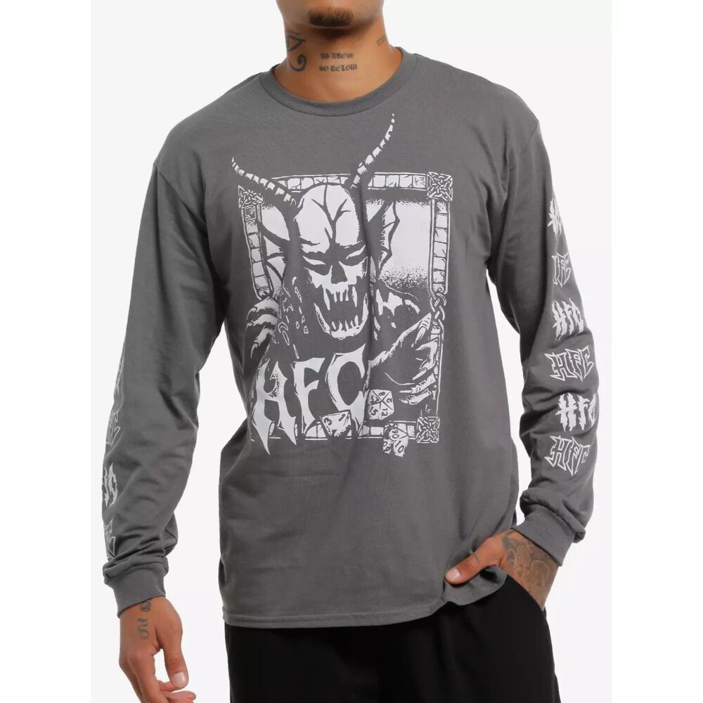 Stranger Things Hellfire Club Demon & Dice Gray Long-Sleeve T-Shirt X-LARGE New